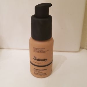 The Ordinary Serum foundation 3.0Y